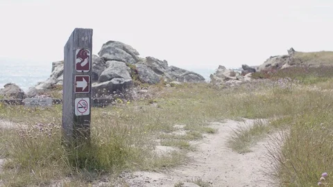 Warning Sign at the Coast 스톡 동영상 85457388
