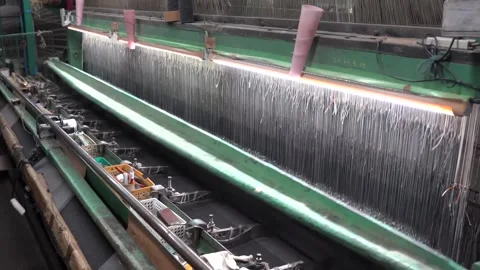Warp Yarn And Heddles On Wide Weaving Loom Vídeo Stock 339225007