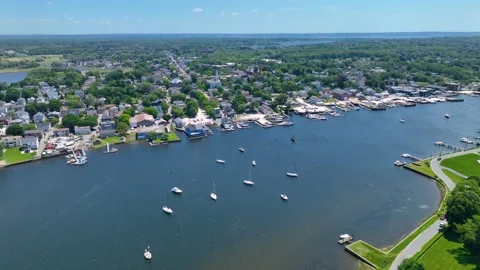 Warren town aerial view, Rhode Island, USA Vídeos de archivo 343891350