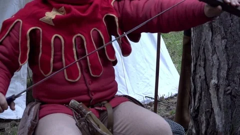 Warrior with sword in the forest 動画素材 76835463