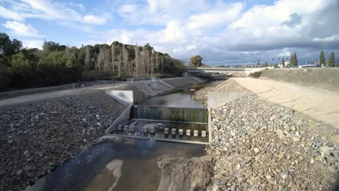 Wash basin with clouds in surburbs Vidéo 89637121