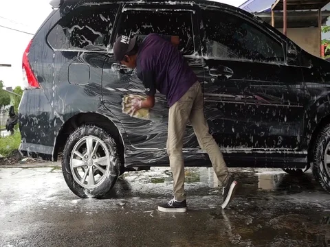 Washing car Stock Footage 121653661