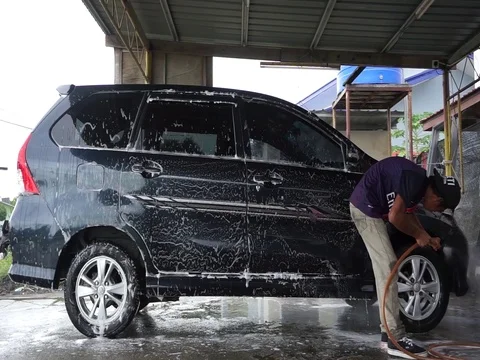 Washing car Stock-Footage 121653685