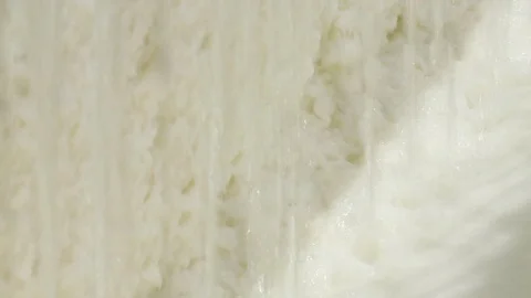 Washing of cellulose Stockbeeldmateriaal 105168669