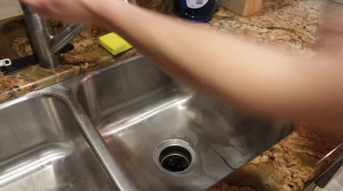 Washing Cup in Sink 動画素材 42363838