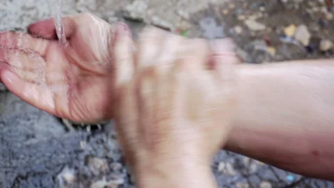 Washing dirty hands after auto work Video stock 155648195
