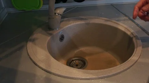 Washing dishes Stock Footage 79318135