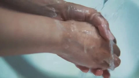 Washing hand prevent the spread of the covid-19 virus and corona flu disease by Vídeo Stock 336585061