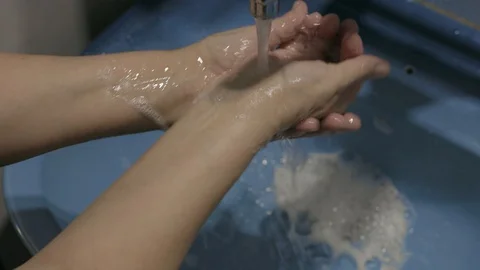 Washing hands. 動画素材 127157798