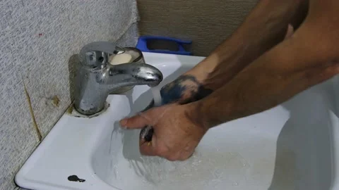Washing hands Видео 211076426