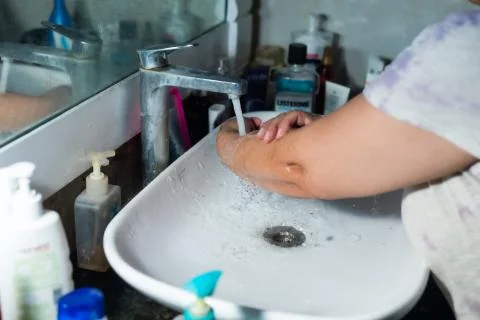 Washing Hands Stock-Fotos