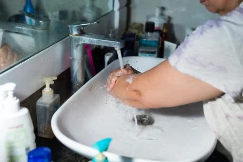Washing Hands Stock-Fotos