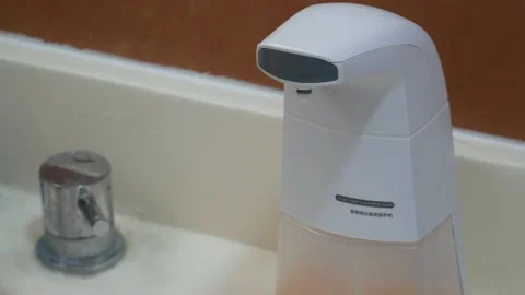 Washing hands Xiaomi Vídeos de archivo 141482251