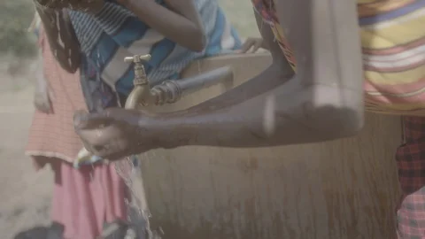 Washing head at well Stock Footage 90567145