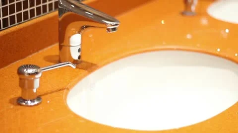 Washinghands Video stock 9779167