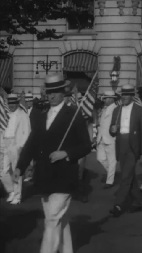 WASHINGTON DC - 1918 - The Army Day parade marches past the White House in Видео 342955471