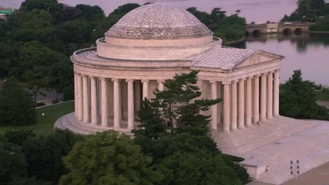 Washington, D.C. circa-2017, Aerial view of the Jefferson Memorial.   Shot with Vidéo 84330080
