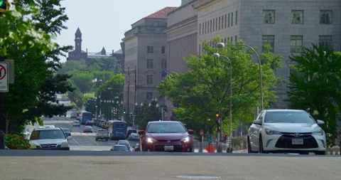 Washington D.C. traffic, with sound Stock Footage 138697210