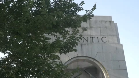 Washington DC World War II Atlantic Building Memorial Fountain Historic Park 스톡 동영상 166330796