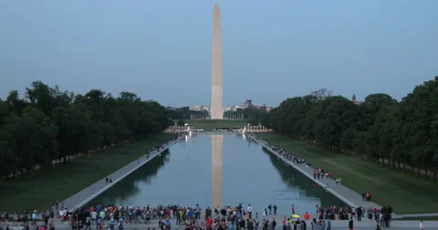 Washington Monmuent &amp; Reflection Pool Evening with Tourists (4k) Stock Footage 64115169