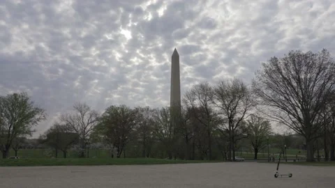 Washington Monument on a cloudy day Stock Footage 167099399