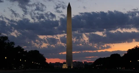 Washington Monument memorial tower in DC evening sunset Video stock 114070902