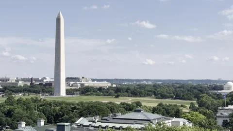 Washington Monument on a summer day Vídeos de archivo 328879331