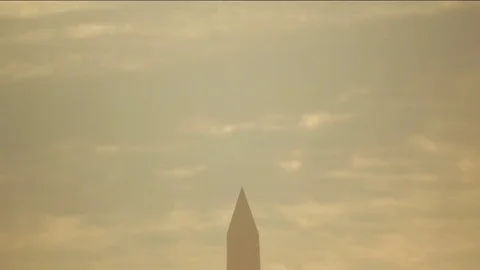 Washington monument, tilting down Video stock 78838927