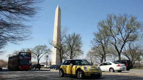 The Washington Monument view from Street. Video stock 2730997