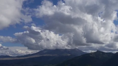 Washington Mount St Helens and clouds Video stock 80296985