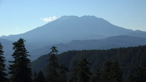 Washington Mount St Helens with small cloud Stock Footage 89325688