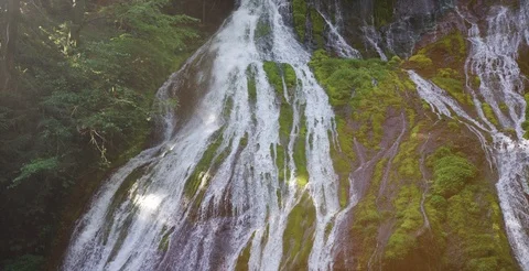 Washington - Waterfall with Sun Flare 2 - 6K Slow Motion Vidéo 111990826