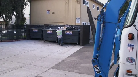 Waste Collections Driver Positioning Bins 库存影片 97647743