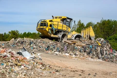 Waste dump concept, Pile of the garbage, garbage dump , waste from household in 库存照片