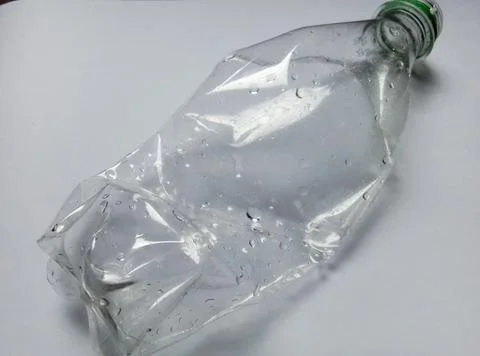 Waste empty plastic bottles Фото