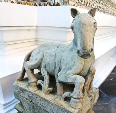 Wat arun statue Stock Photos
