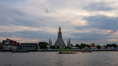 Wat Arun at sunset Stock Footage 92330605