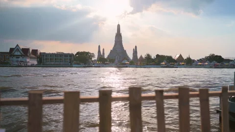 Wat Arun Temple at sunset Stock Footage 144555723