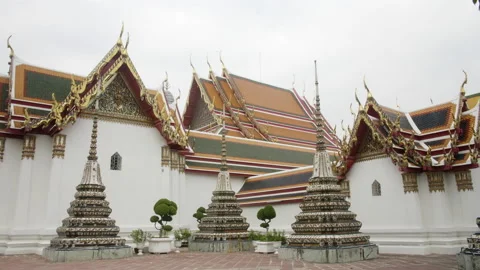 Wat Pho and three pagodas Video stock 229767340