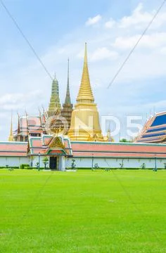 Wat phra kaew (temple of the emerald buddha) Stock Photos