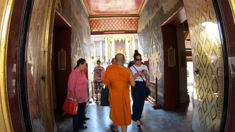 Wat Phrae Kaew/ Temple of Emerald Buddha/Grand Palace Stock-Footage 105504203