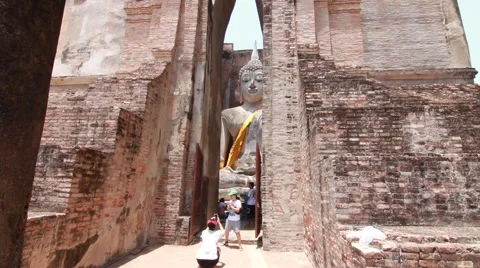 Wat Si Chum, Ancient buddha temple. Sukhothai Historical Park, Thailand Stock Footage 49833765