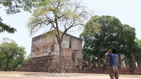 Wat Si Chum, Ancient buddha temple. Sukhothai Historical Park, Thailand Stock Footage 49865107