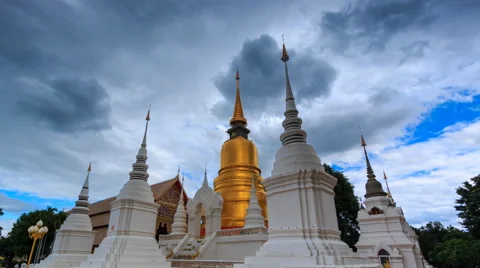 Wat Suan Dok Landmark Temple Of Chiang Mai, Thailand 4K Time Lapse (tilt down) Видео 68544901
