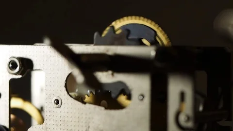 Watch the alarm clock. Clockwork. Macro work the gears Video stock 82260901