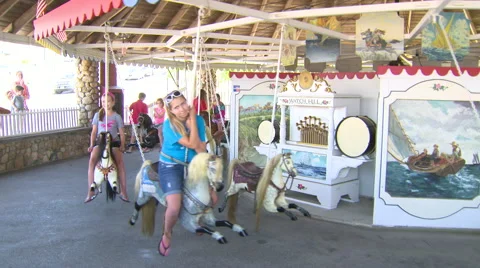 Watch hill carousel in summer 動画素材 41072264