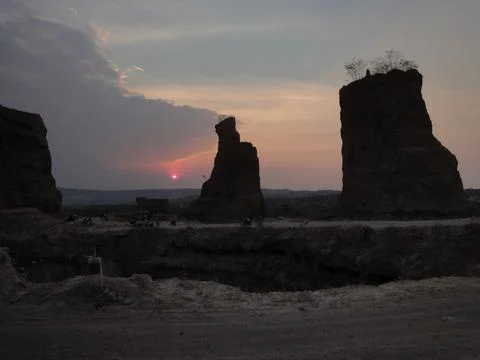 Watching the sunset over the ex-mining land. the place has the name Brown Canyon Stock Photos