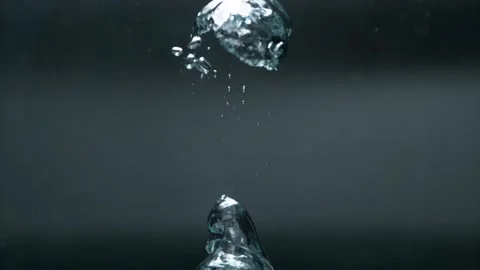 Water air bubble (high speed) 스톡 동영상 193354573