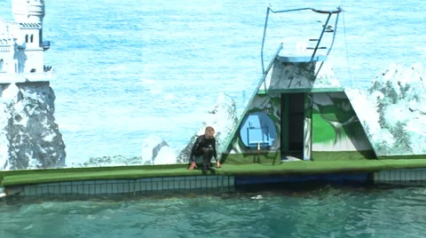 Water attraction in the pool Video stock 33518495