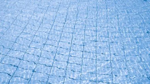 Water background texture. Blue wave pool surface. Summer sea abstract pattern. Foto stock